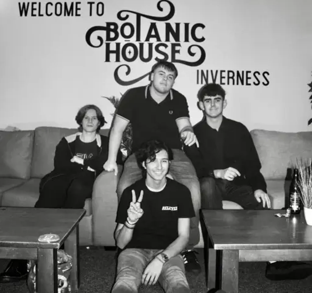 FC6CF85C-05EA-4400-A3AD-50A16F6031BE